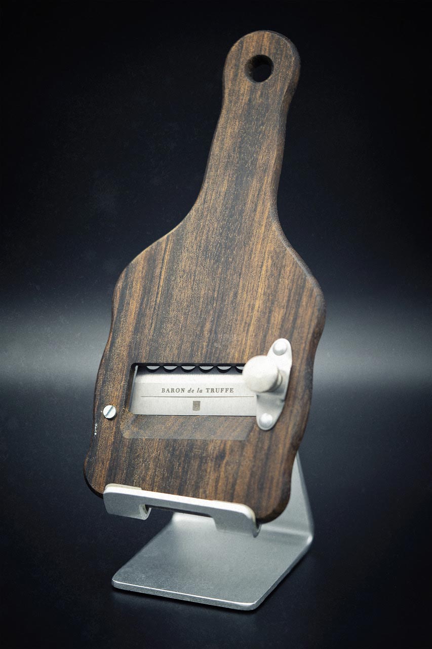 Mandoline à truffe, manche en bois – Swisstruffledealers